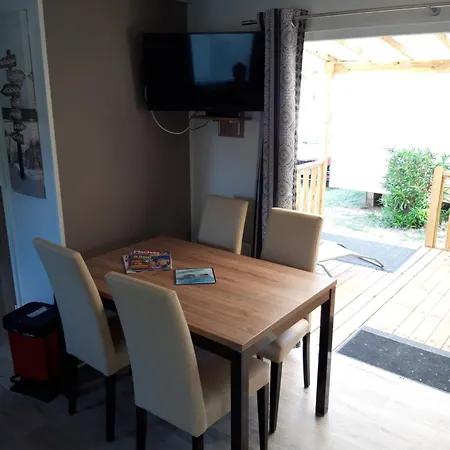 Mobilhome Neuf Et Spacieux 6/8 Pers. Κάμπινγκ Saint-Cyprien (Pyrenees-Orientales)