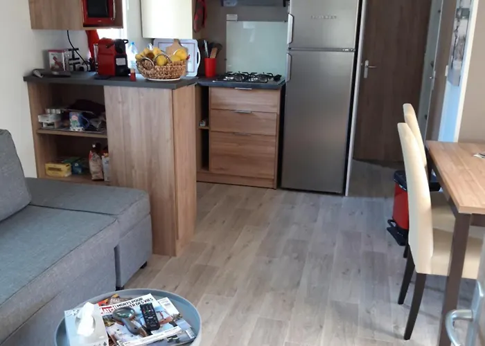 Mobilhome Neuf Et Spacieux 6/8 Pers. *