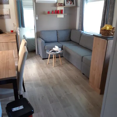 Mobilhome Neuf Et Spacieux 6/8 Pers.